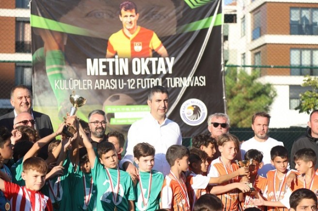 Metin Oktay’a Vefa Turnuvası’nın Şampiyonu Bulvarspor Oldu