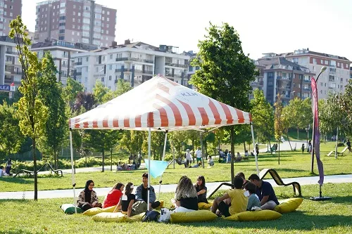 BİR GÜNÜNÜ İNGİLİZCE GEÇİR, SEVİYENİ GÖR, EĞLEN, ÖĞREN…
