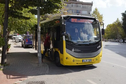 BEYLİKDÜZÜ’NÜN YENİ OTOBÜS HATLARI HİZMETE AÇILDI