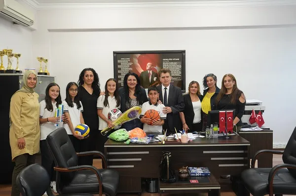 Kartal Belediyesi’nden Öğrencilerle Geri Dönüşüm Seferberliği