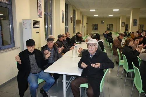 Birlik Ve Beraberlik Dualarıyla Oruçlarını Açtılar