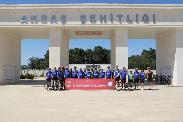 SPORCULAR 8. KEZ ŞEHİTLER İÇİN PEDAL ÇEVİRDİ 