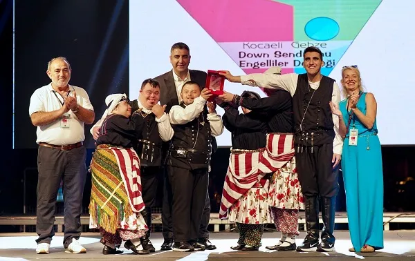 4. Uluslararası Halk Oyunları Festivali Kartal’da Başladı