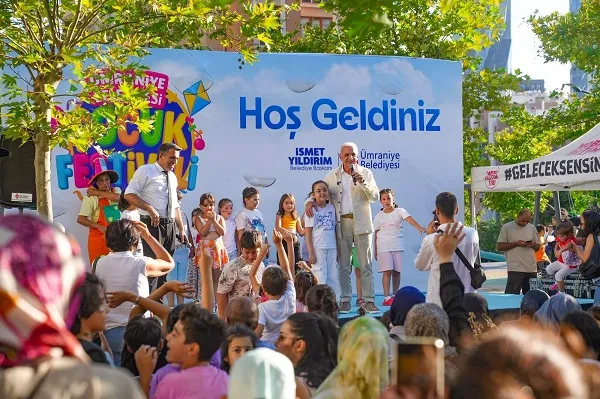 Ümraniye’de 21 Parkta Düzenlenen Çocuk Festivaline 44.500 Kişi Katıldı