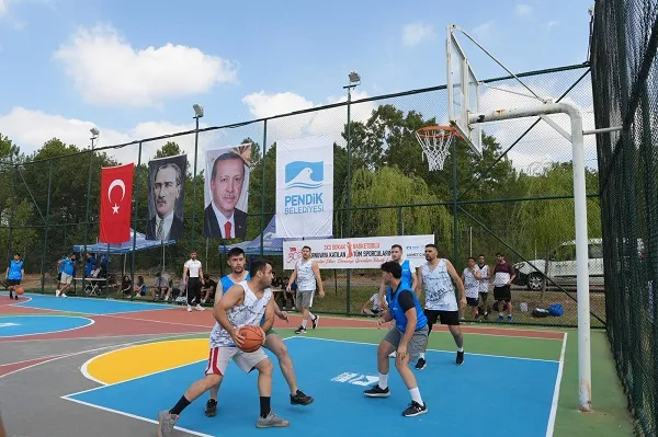 AHMET CİN 30 AĞUSTOS KUTLAMALARINA KATILDI