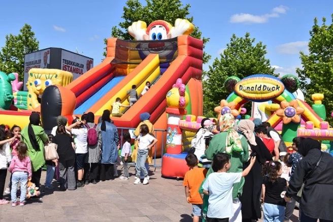 “Bahar Şenliği”nde buluştular