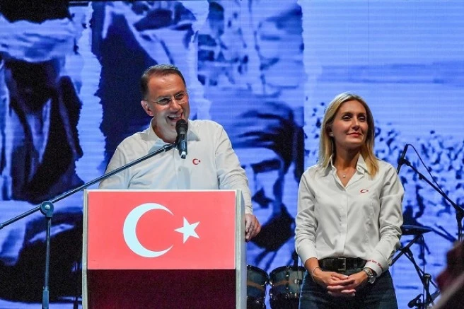 BÜYÜK ZAFERİN 101.YIL DÖNÜMÜ BEYLİKDÜZÜ’NDE COŞKU İÇİNDE KUTLANDI