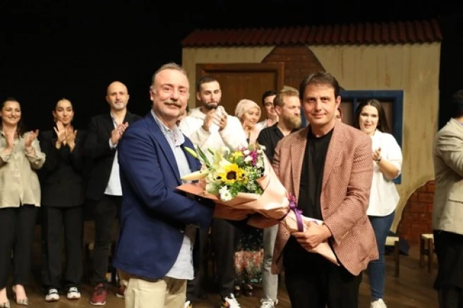 GKM’den ‘’Düğün Ya da Davul’’ Oyununa Muhteşem Gala