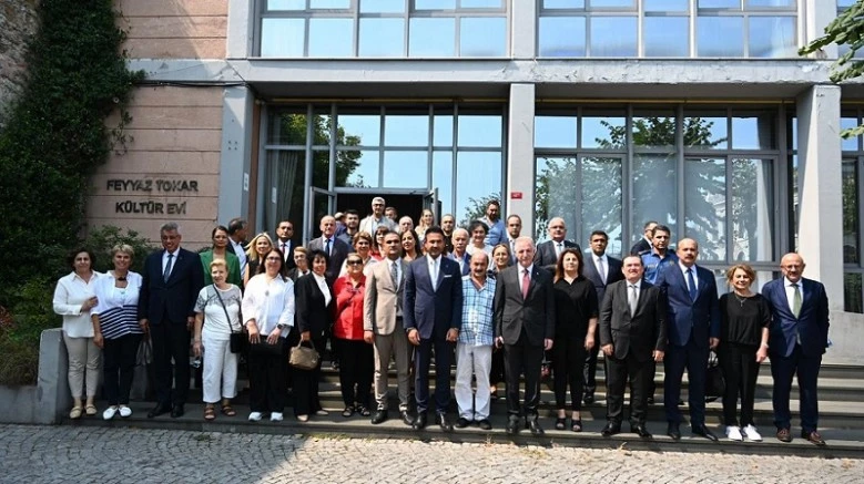 İstanbul Valisi Davut Gül’den Beşiktaş