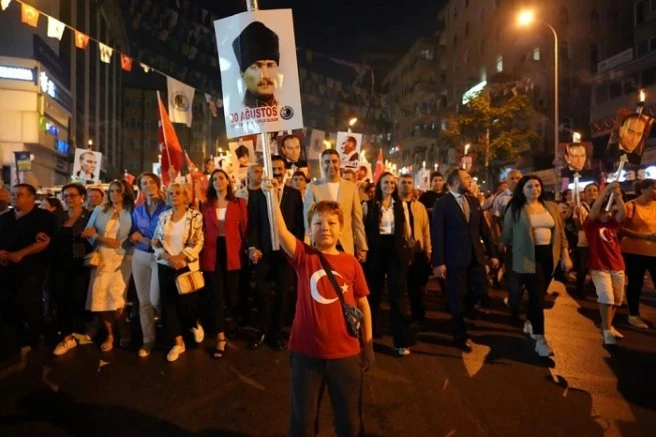 Kartal’da, Büyük Zafer