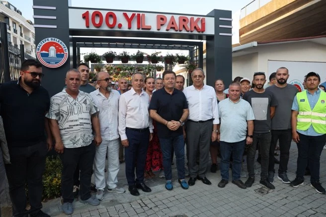 Yüzyıl Kutlamaları için Harika Park Tasarımı