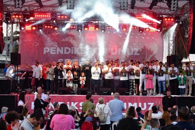 “Zaferimiz kutlu olsun”